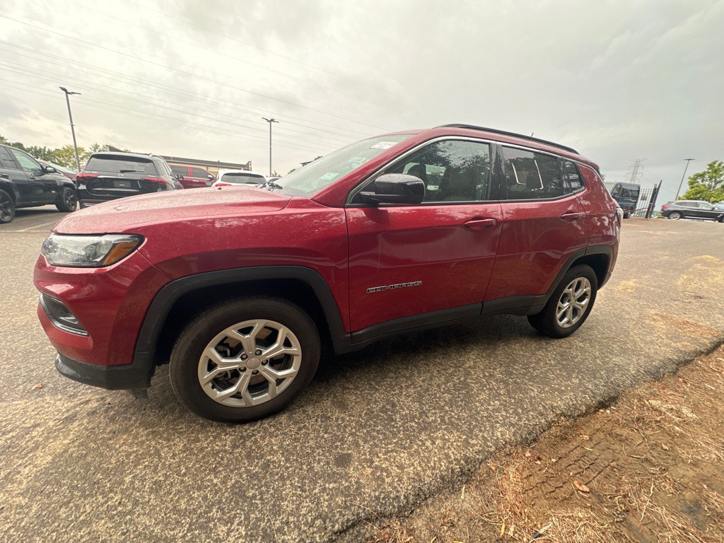 2024 Jeep Compass Image 1