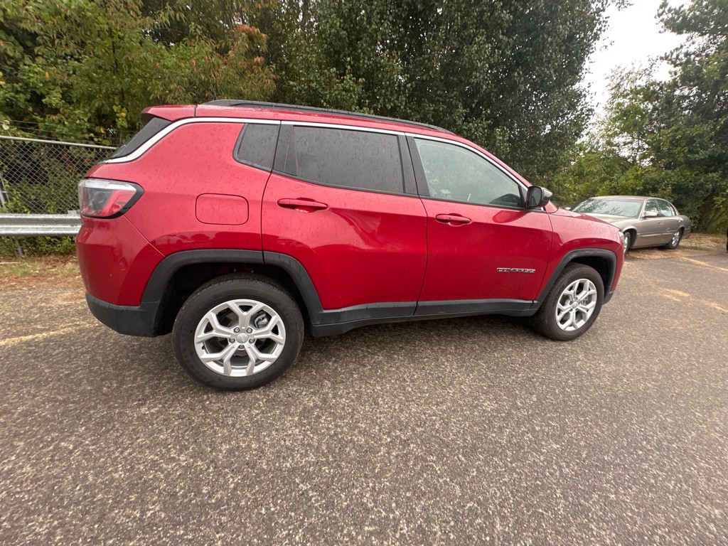 2024 Jeep Compass Image 4