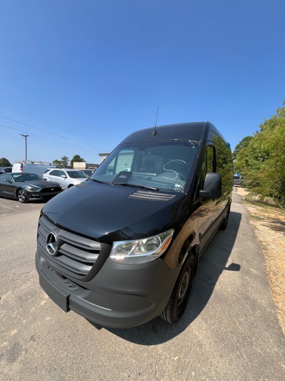 2025 Mercedes-Benz Sprinter Image 6