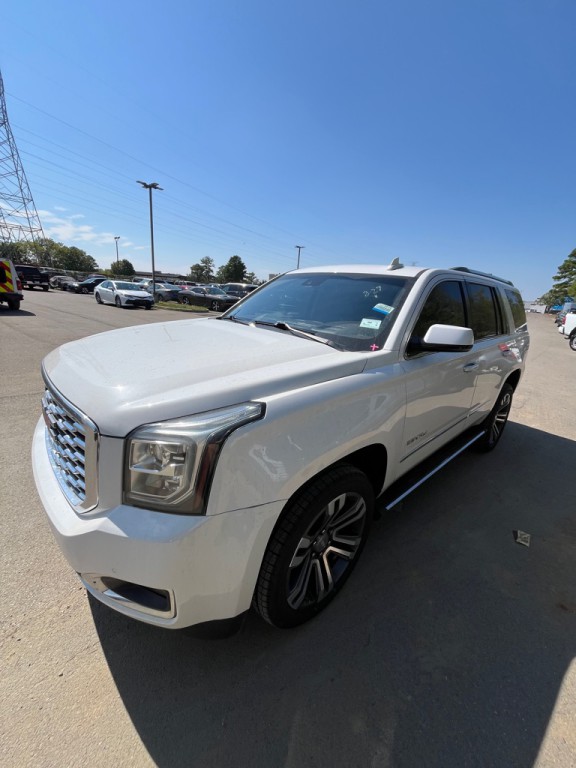 2020 GMC Yukon Image 1
