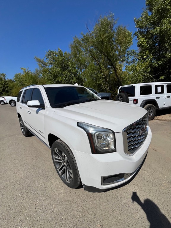 2020 GMC Yukon Image 3