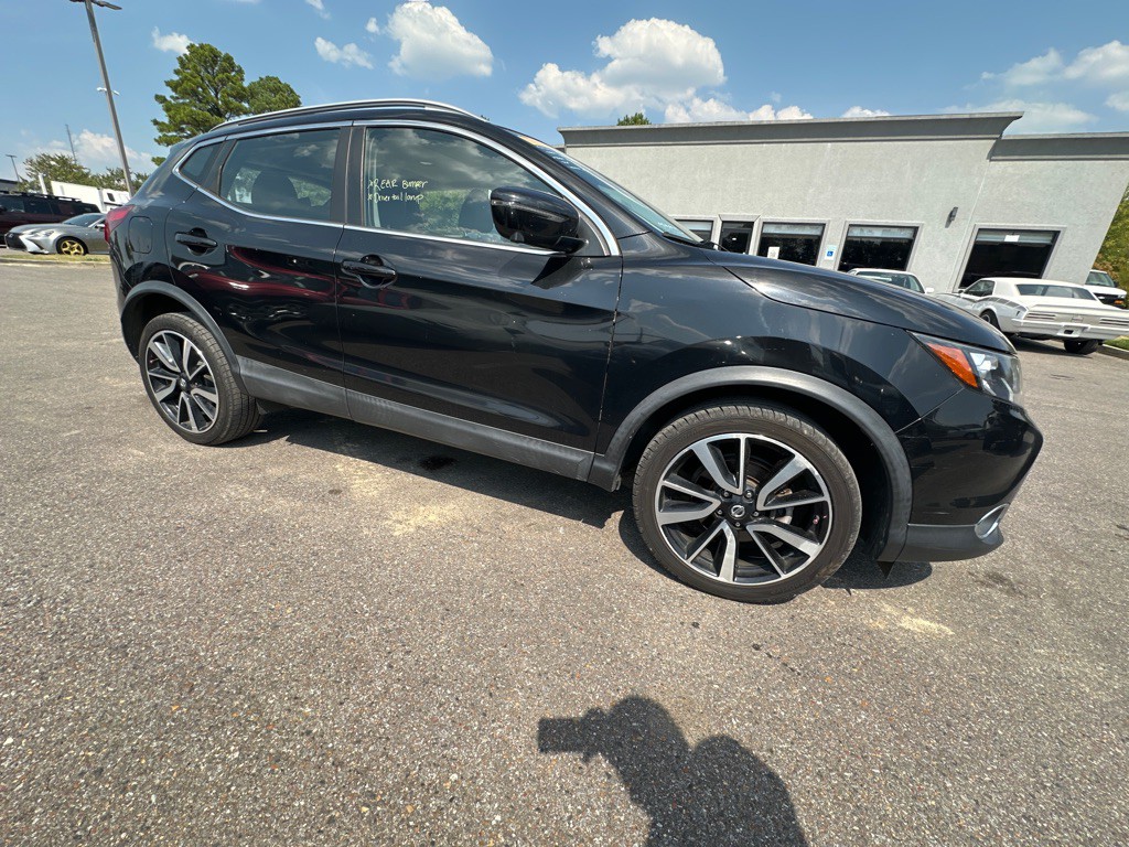 2017 Nissan Rogue Image 3