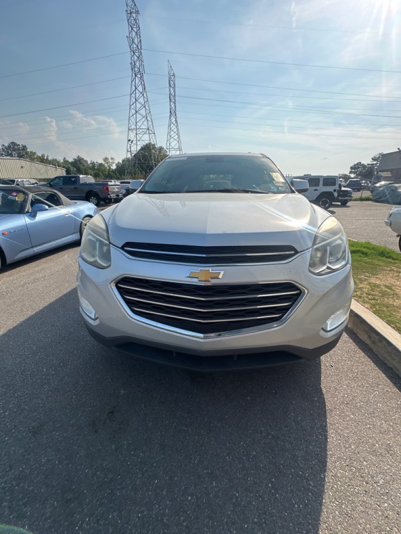 2016 Chevrolet Equinox Image 2