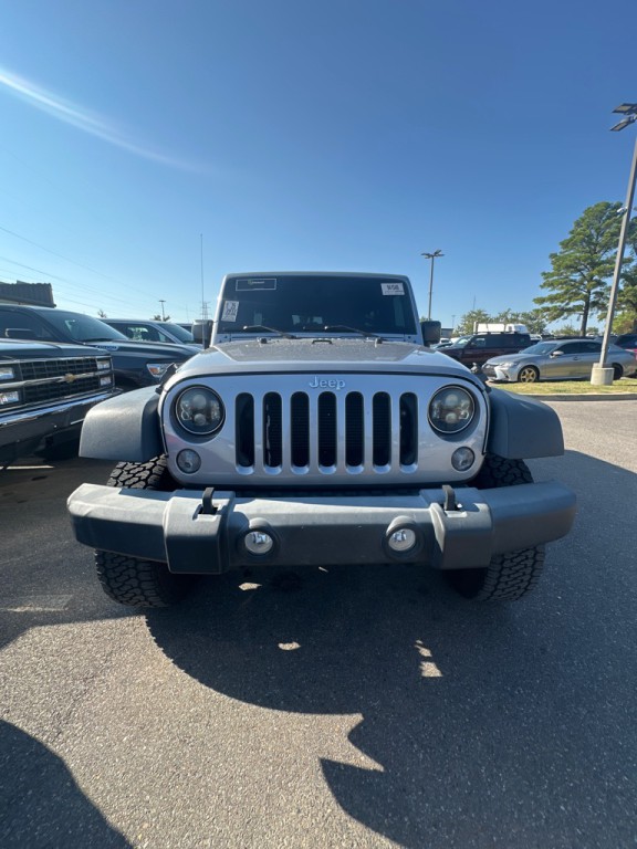 2017 Jeep Wrangler Unlimited Image 2