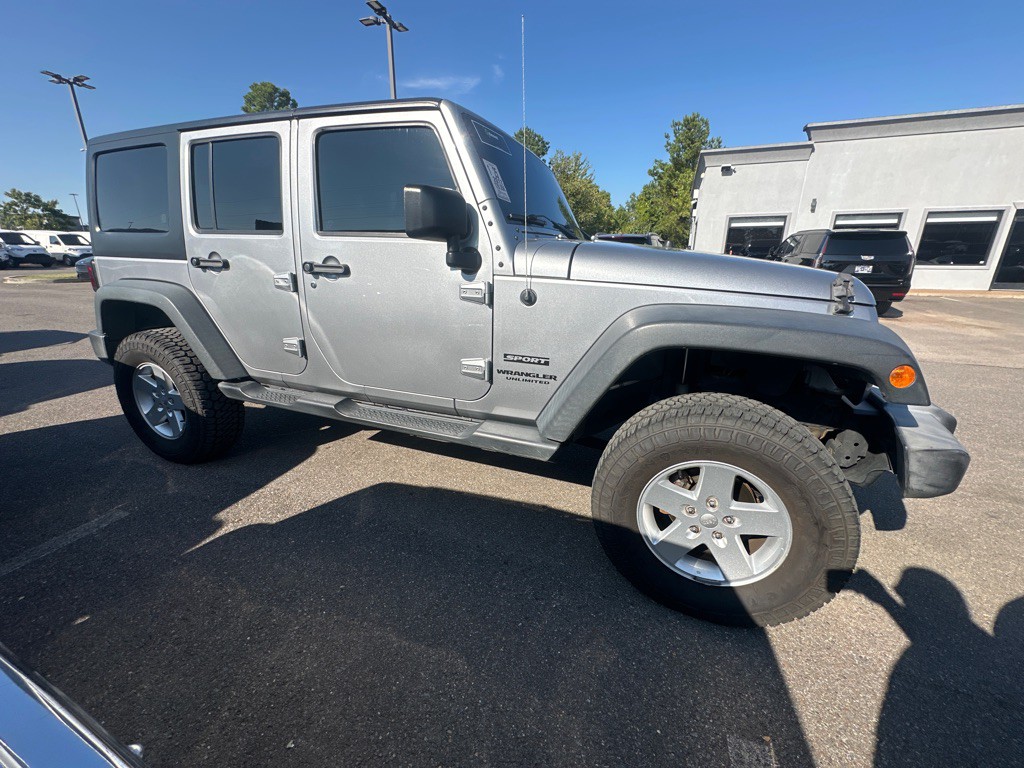 2017 Jeep Wrangler Unlimited Image 3