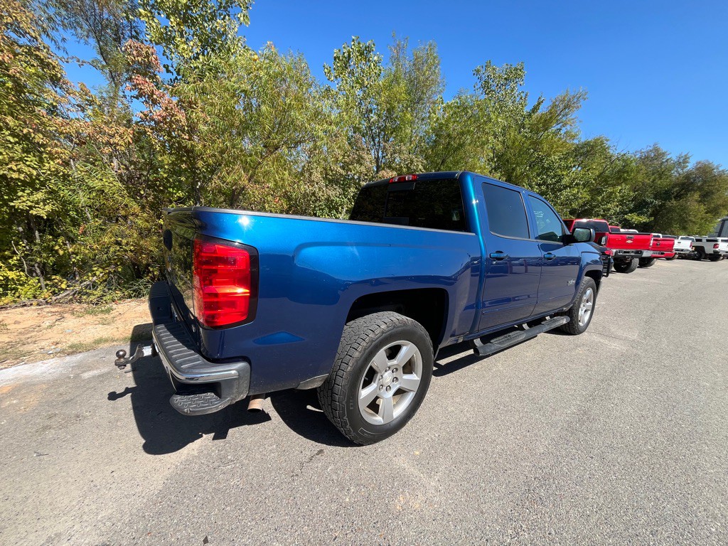 2017 Chevrolet Silverado 1500 Image 2