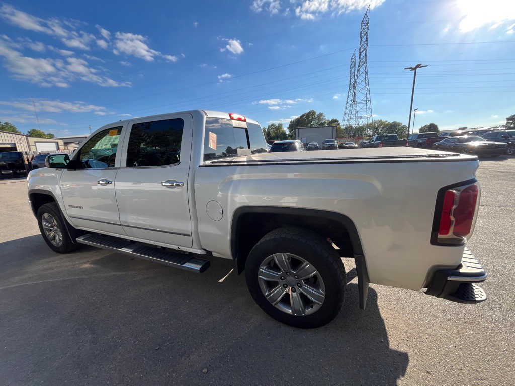 2017 GMC Sierra Image 3