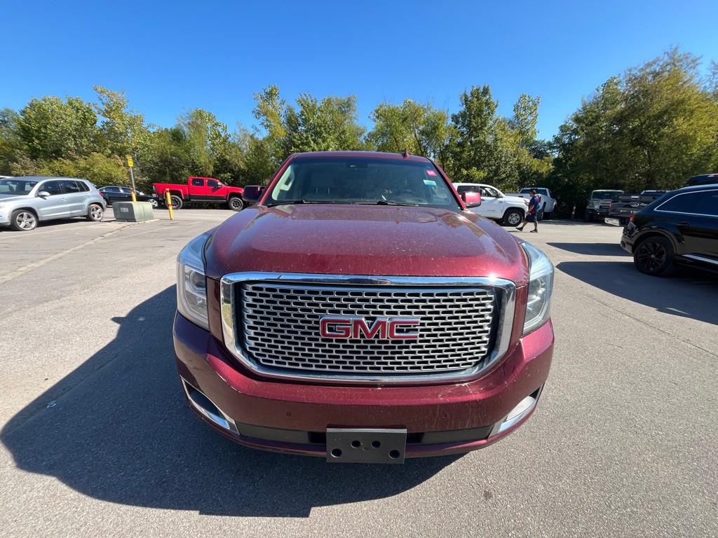 2017 GMC Yukon Image 1