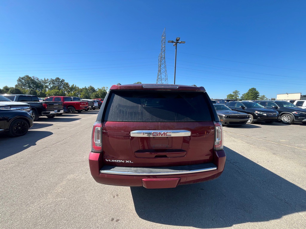 2017 GMC Yukon Image 6