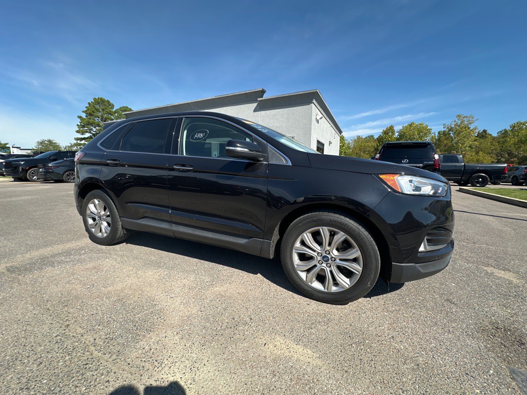 2020 Ford Edge Image 3