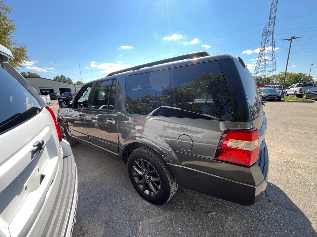2017 Ford Expedition Image 3