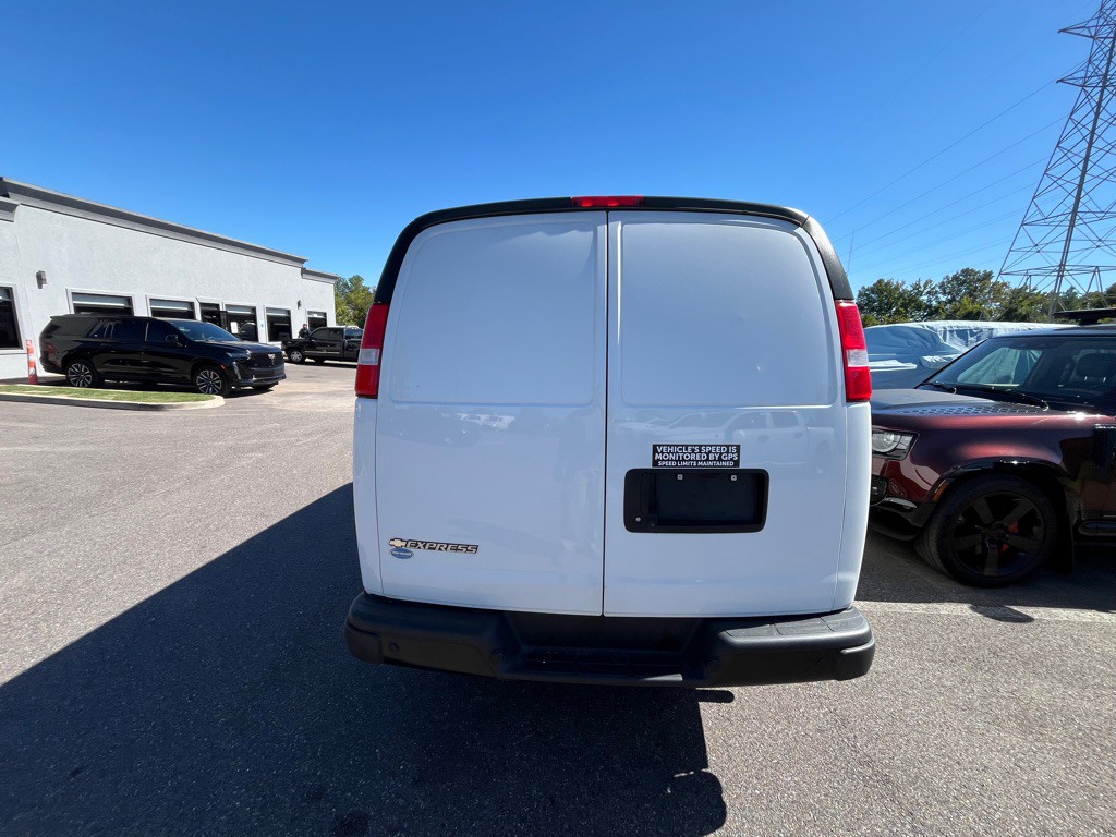 2021 Chevrolet Express Image 6