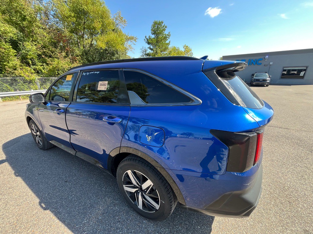 2021 Kia Sorento Image 3