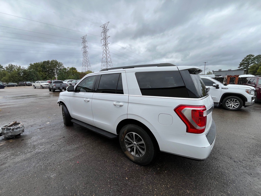 2020 Ford Expedition Image 2