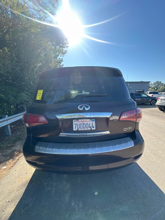 2017 INFINITI QX80 Image 5