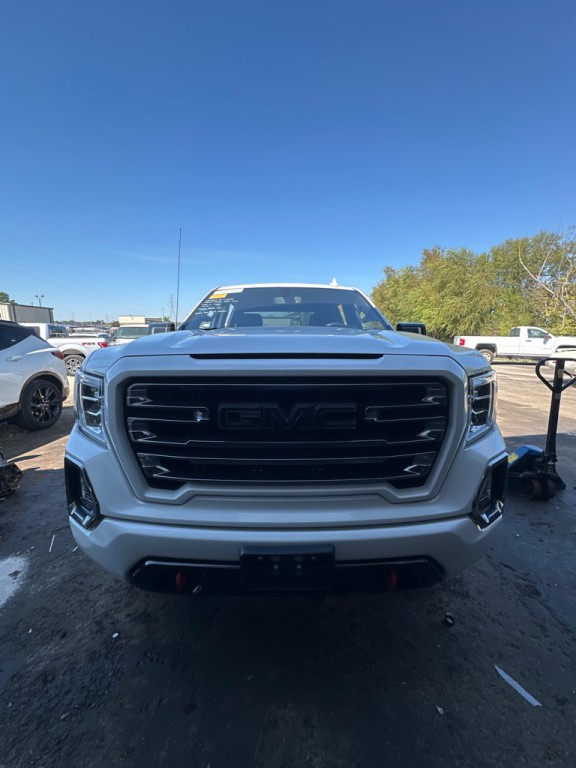 2021 GMC Sierra Image 2