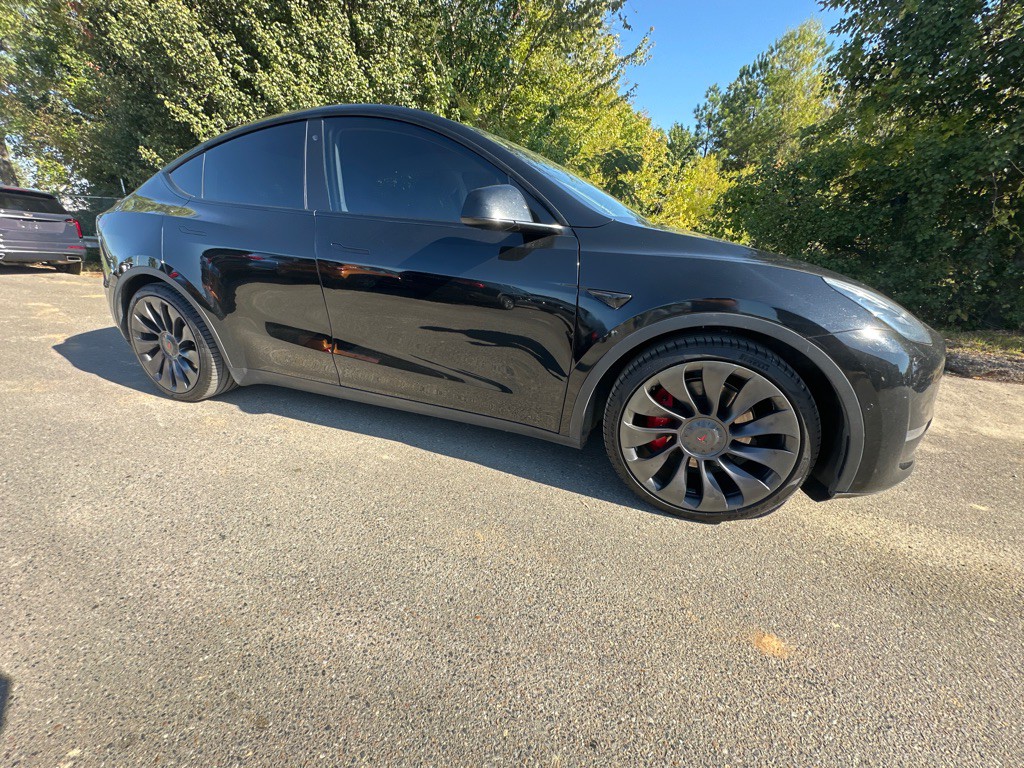 2020 Tesla Model Y Image 3