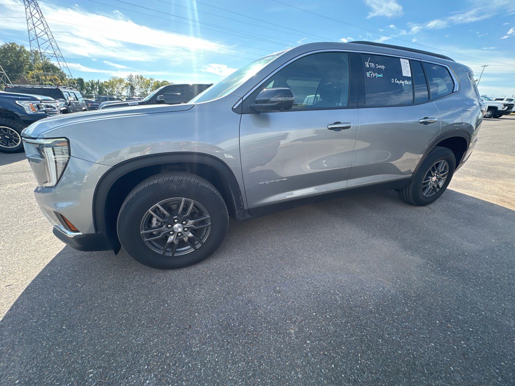 2025 GMC Acadia Image 1
