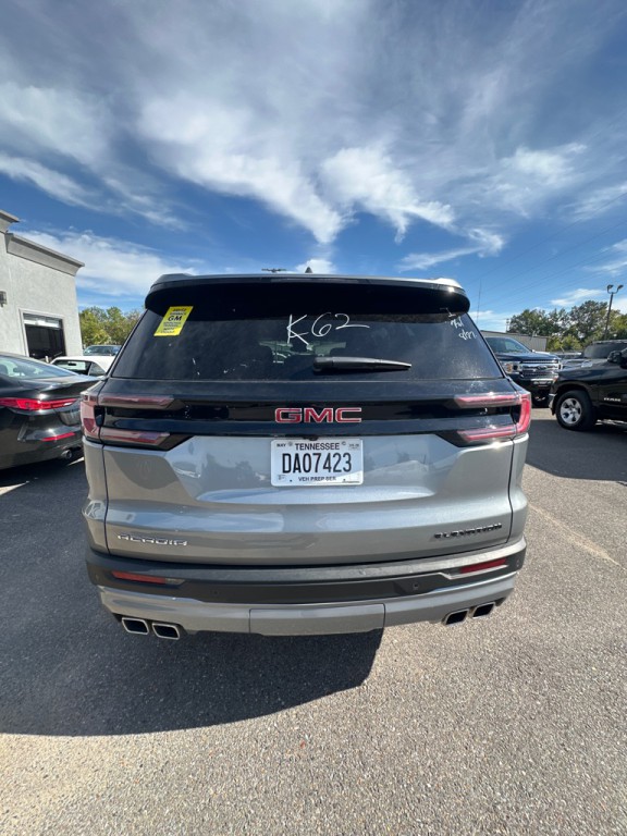 2025 GMC Acadia Image 5