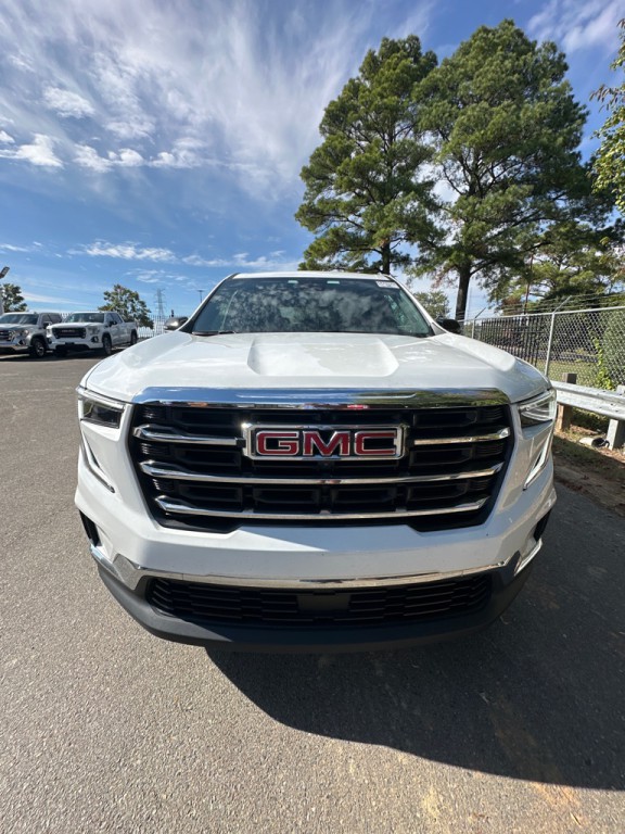 2025 GMC Acadia Image 2
