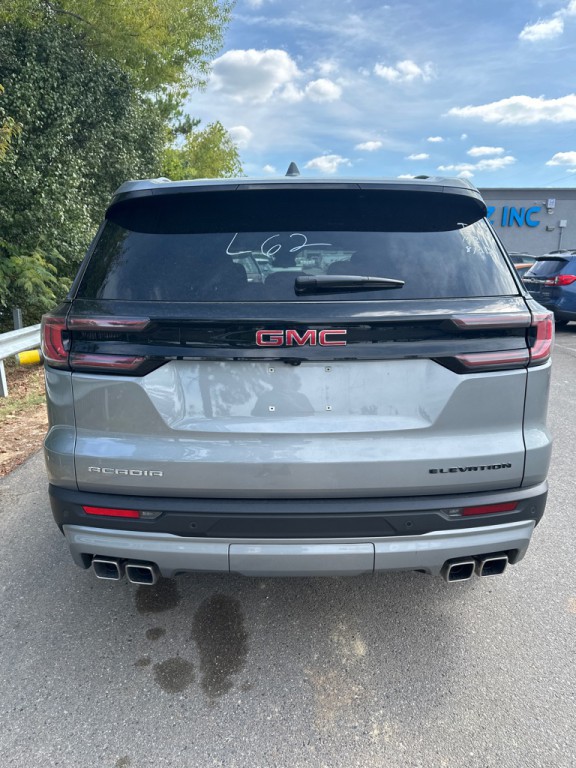 2025 GMC Acadia Image 5