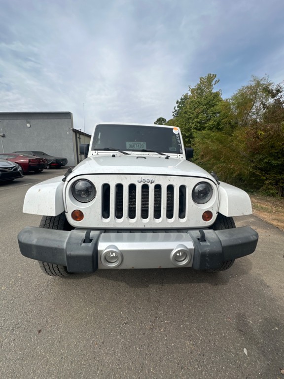 2013 Jeep Wrangler Unlimited Image 2