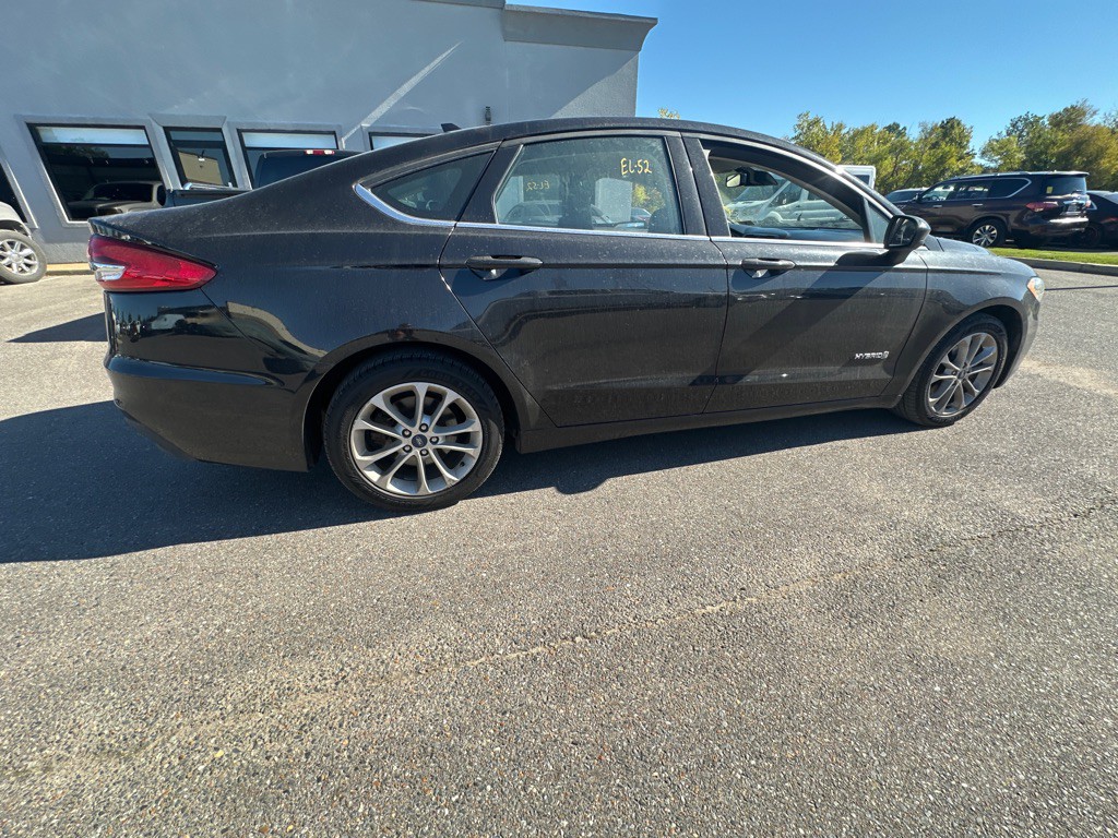 2019 Ford Fusion Image 4