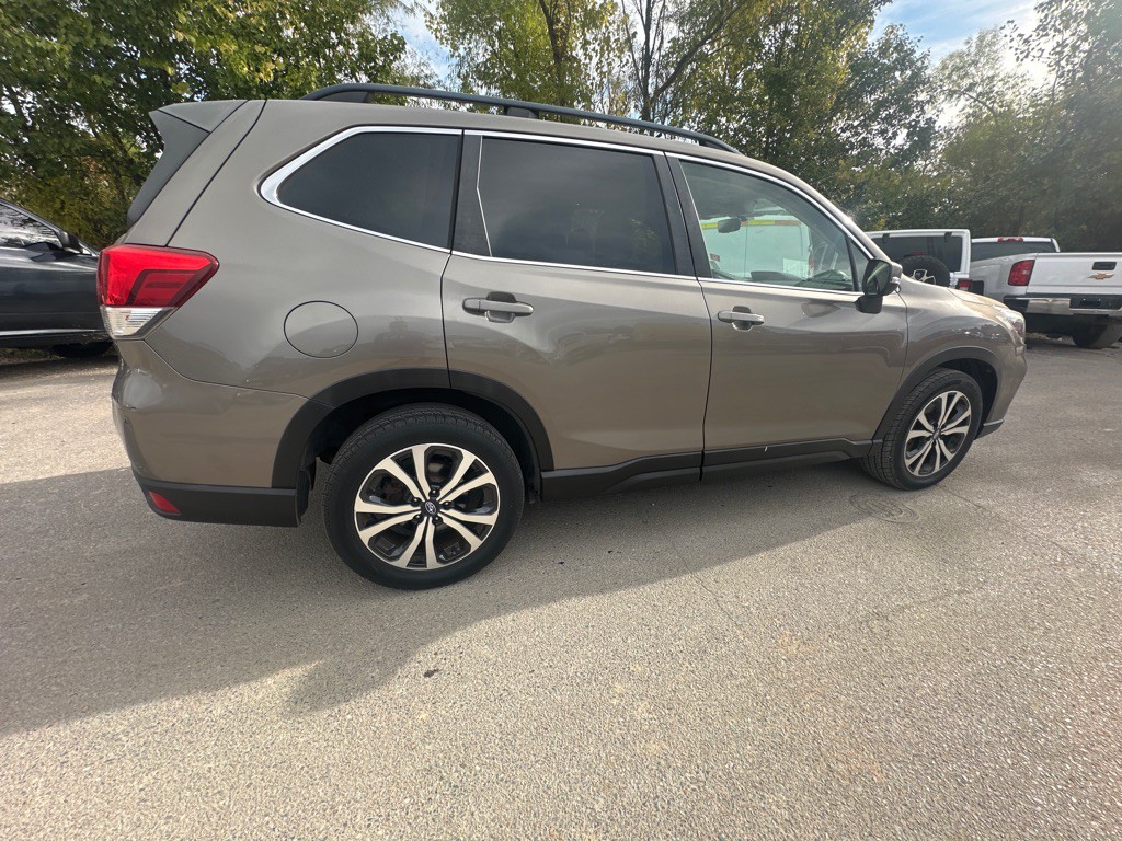 2019 Subaru Forester Image 4