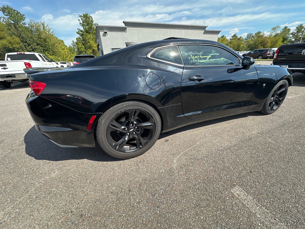 2019 Chevrolet Camaro Image 4