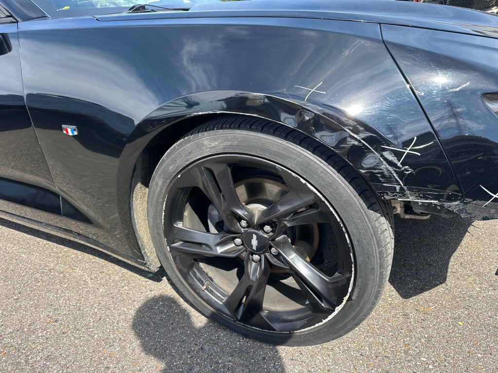 2019 Chevrolet Camaro Image 11