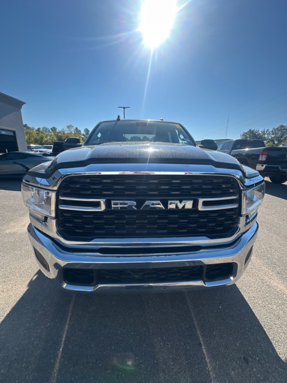 2022 RAM 2500 Image 2