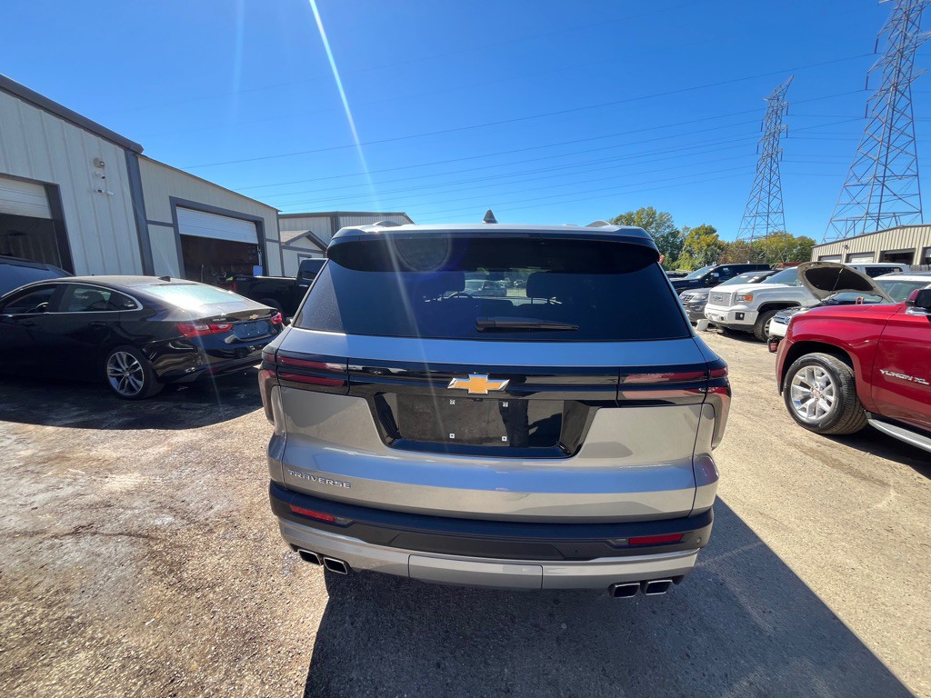 2025 Chevrolet Traverse Image 6