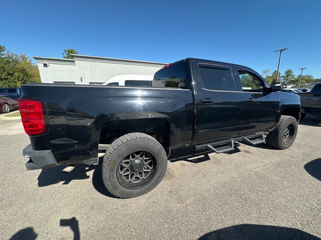 2017 Chevrolet Silverado 1500 Image 4