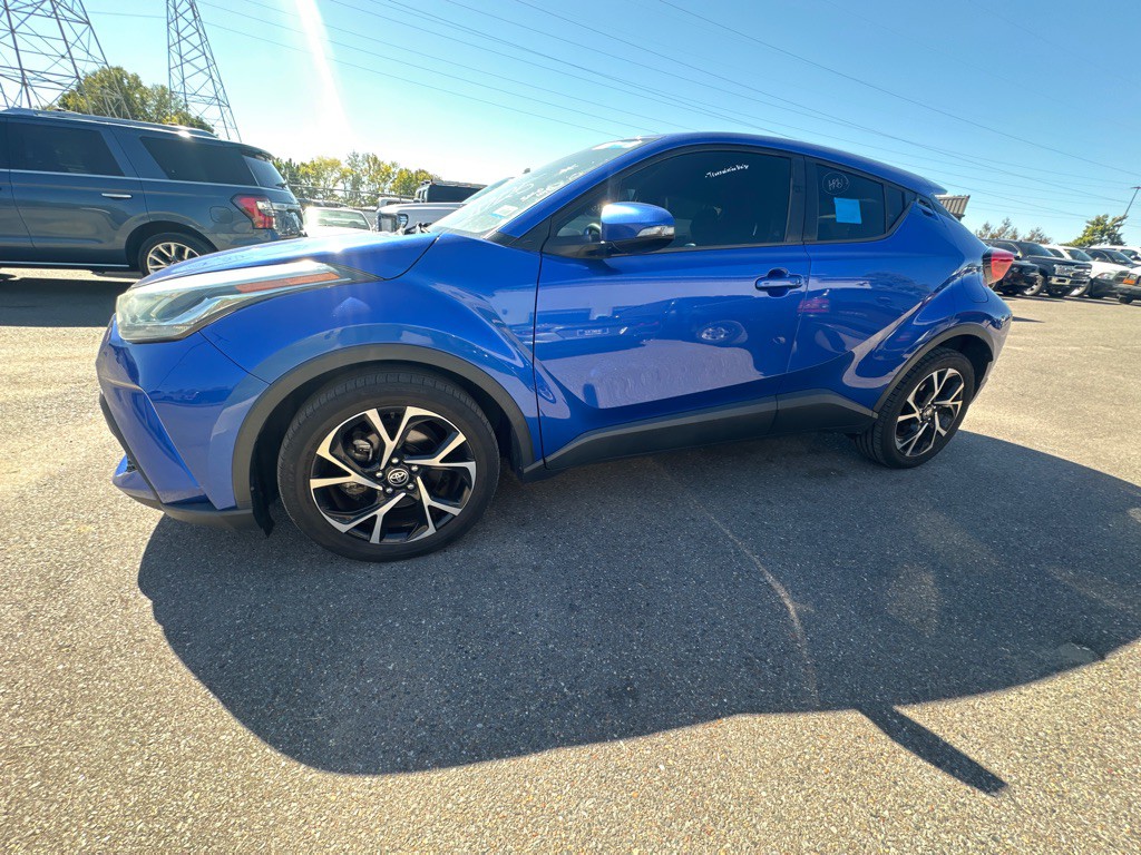 2020 Toyota C-HR Image 1
