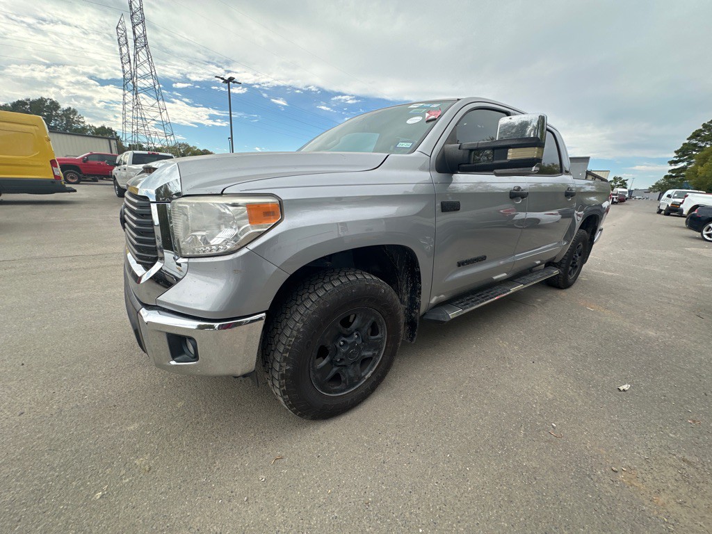 2017 Toyota Tundra Image 1