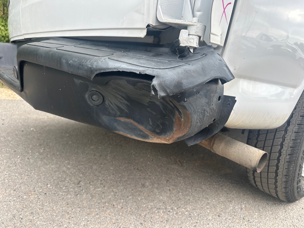 2021 Chevrolet Express Image 9