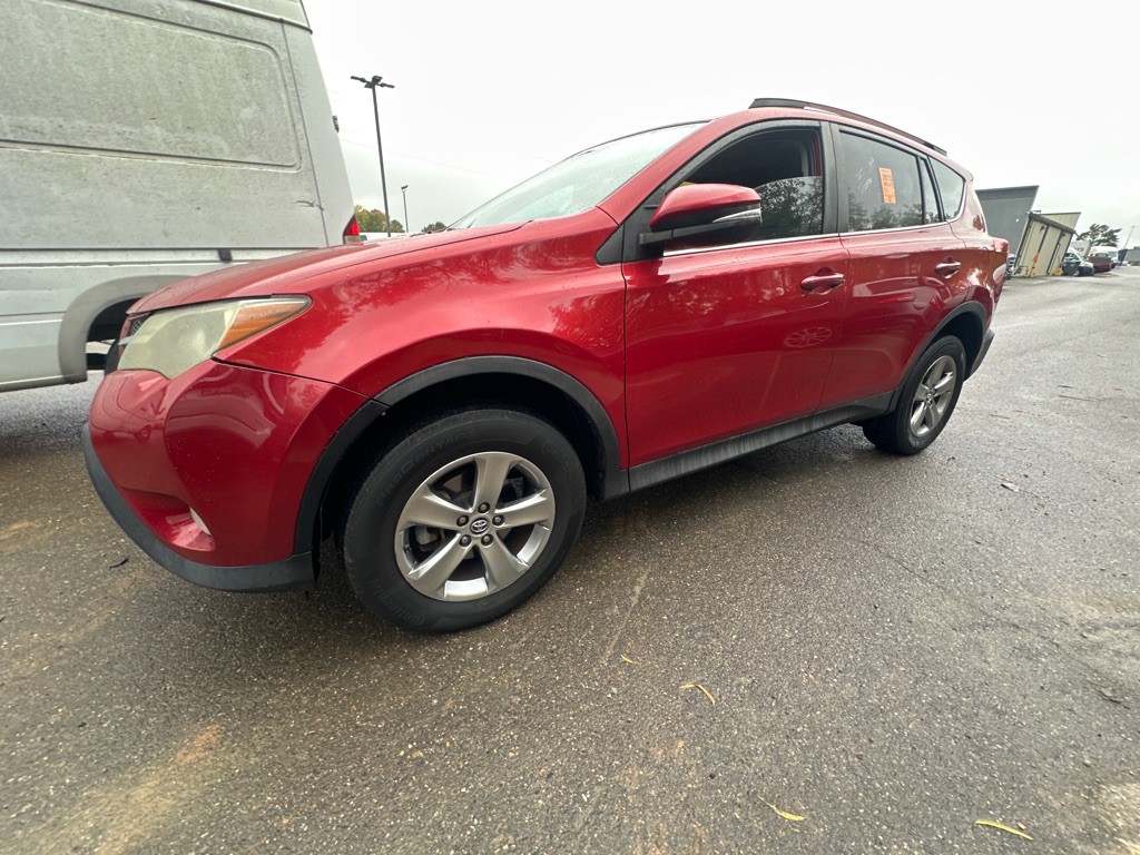 2015 Toyota Rav4 Image 1
