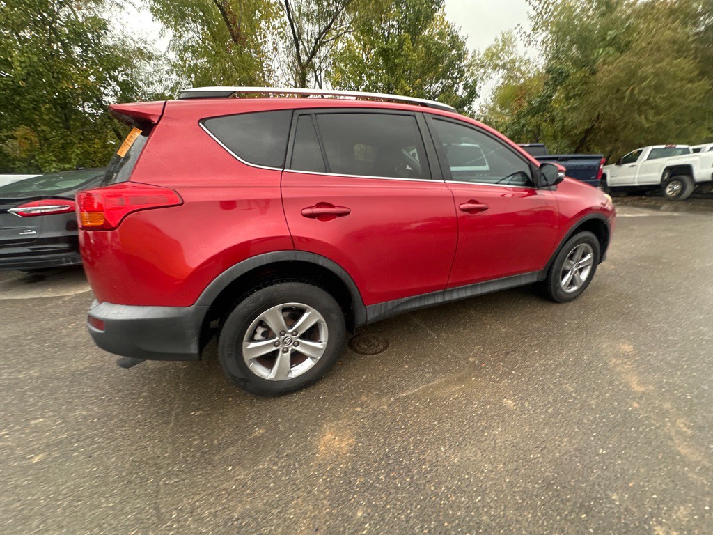 2015 Toyota Rav4 Image 4