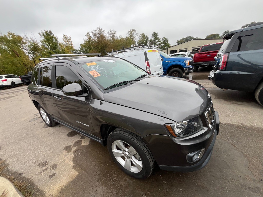 2015 Jeep Compass Image 1