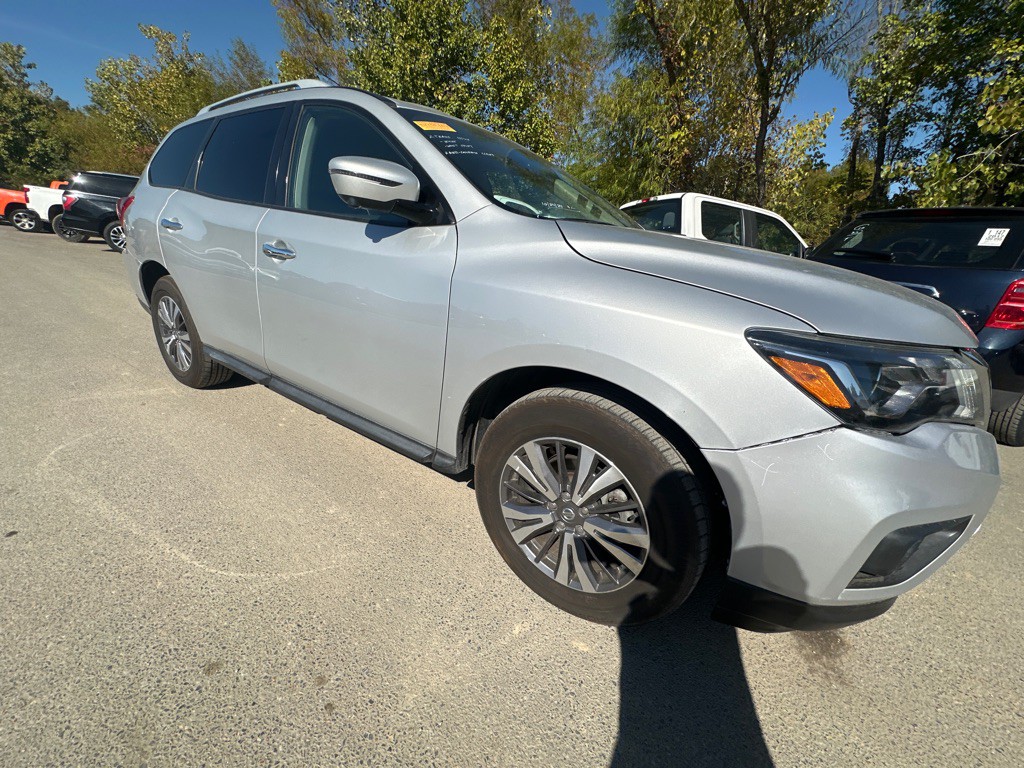 2020 Nissan Pathfinder Image 3