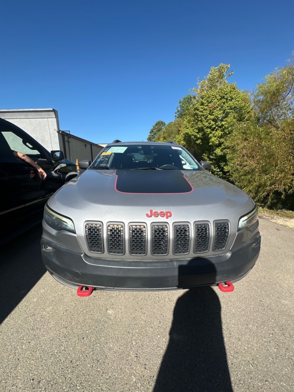 2019 Jeep Cherokee Image 2