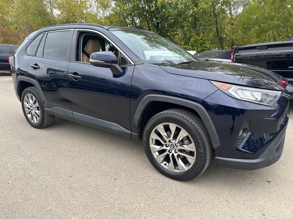 2020 Toyota Rav4 Image 3