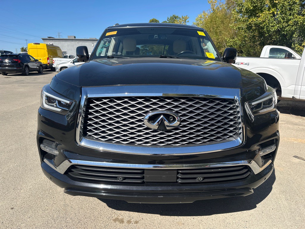 2018 INFINITI QX80 Image 2