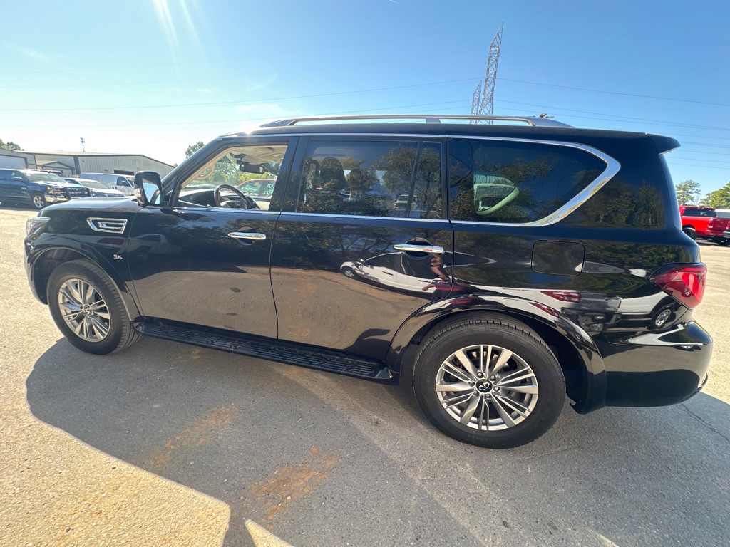 2018 INFINITI QX80 Image 6