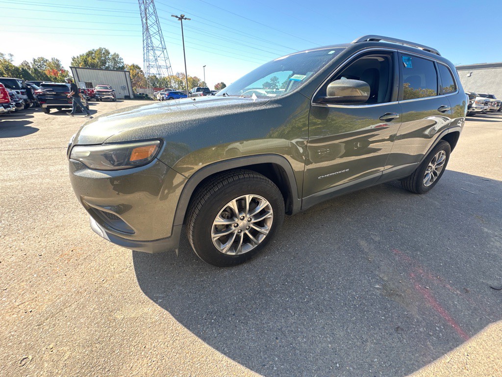 2019 Jeep Cherokee Image 1