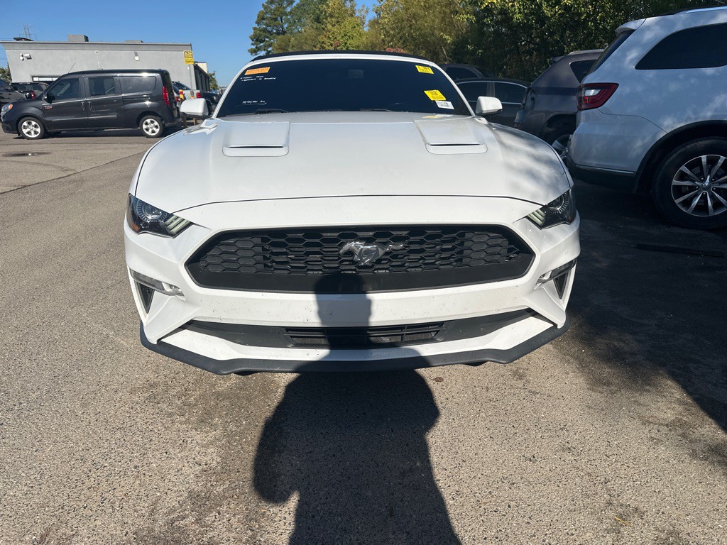 2020 Ford Mustang Image 2