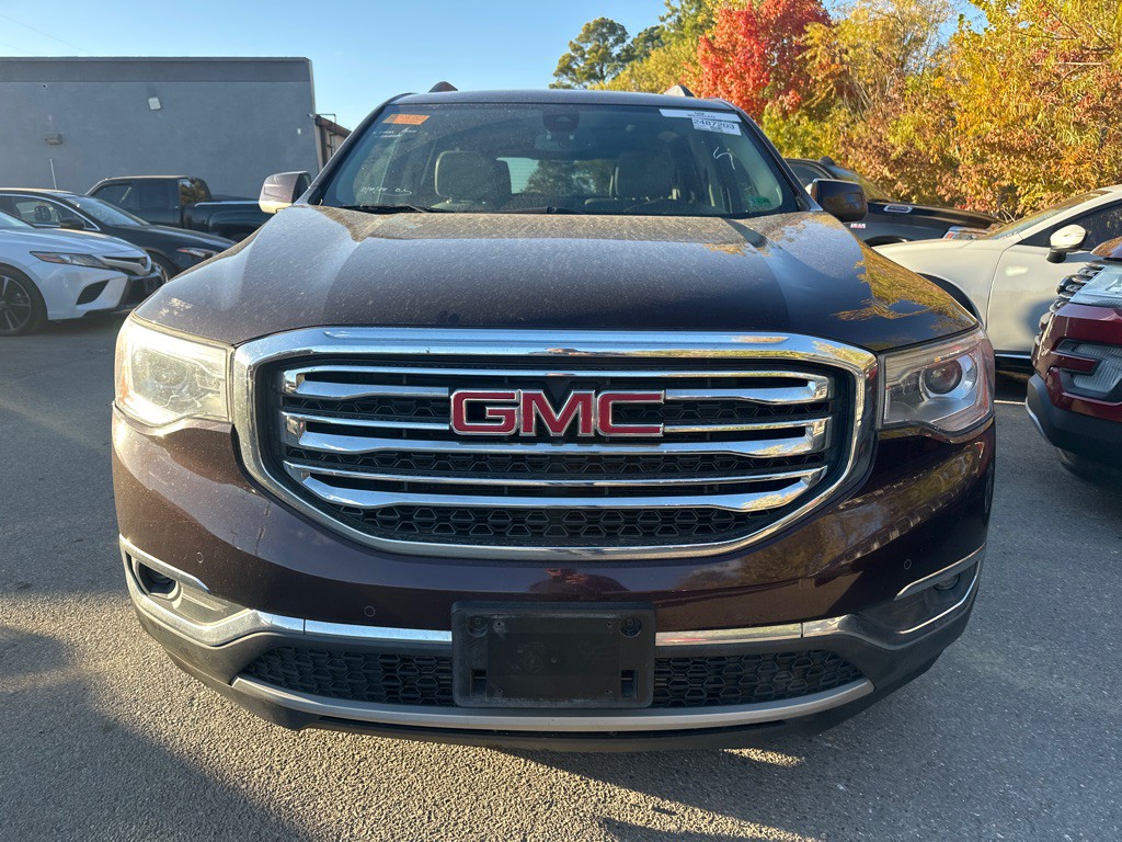 2017 GMC Acadia Image 2