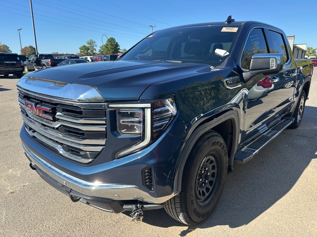 2022 GMC Sierra Image 1