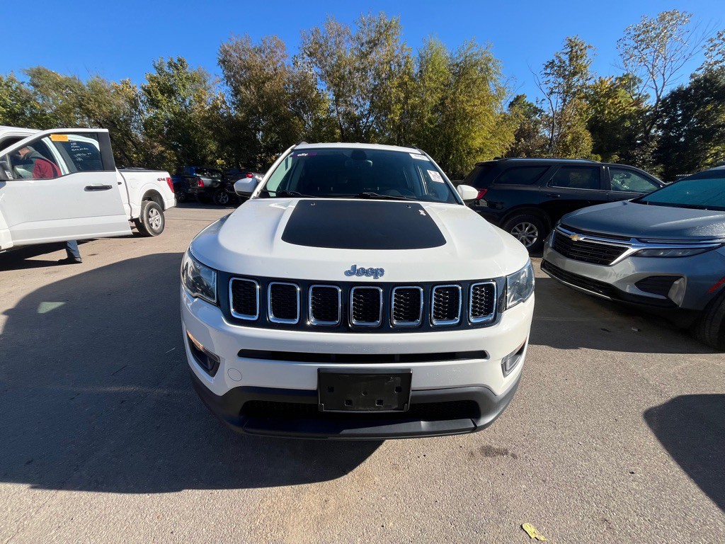 2018 Jeep Compass Image 2