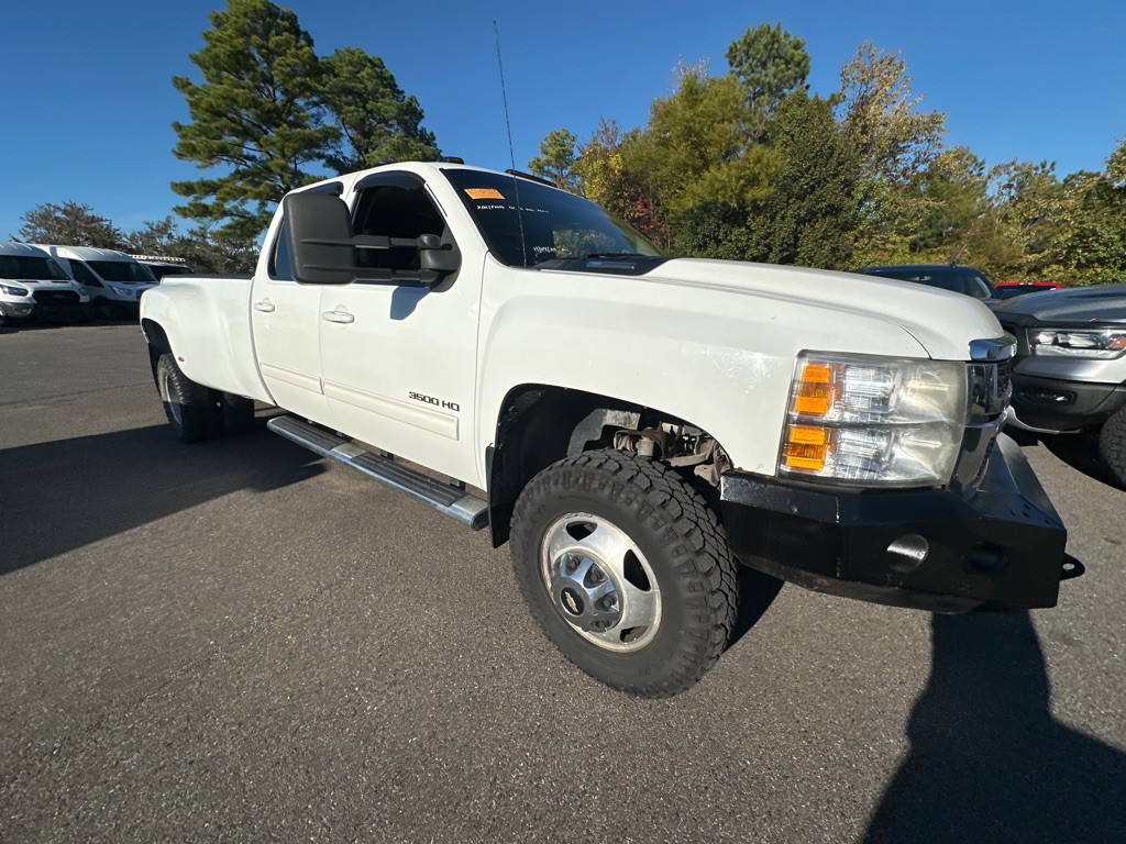 2011 Chevrolet Silverado 1500 Image 3